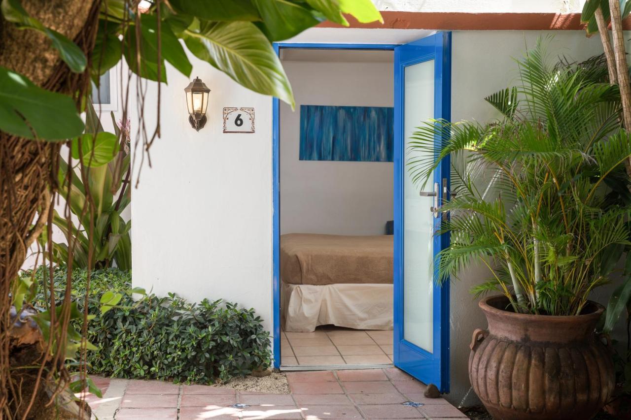 Tres Palmas Inn San Juan Exterior photo